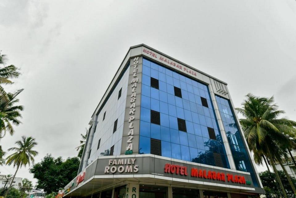 Malabar Plaza Inn Kochi Exterior photo